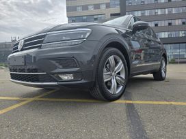 SUV   Volkswagen Tiguan 2018 , 2750000 , 