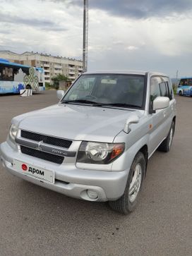 SUV   Mitsubishi Pajero iO 2001 , 1050000 , -