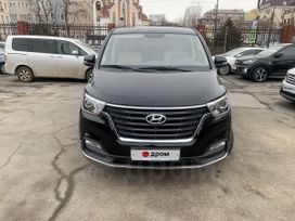    Hyundai H1 2021 , 3950000 , 