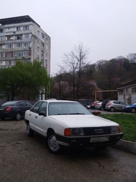  Audi 100 1984 , 165000 , 