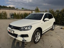 SUV   Volkswagen Touareg 2012 , 1800000 , 