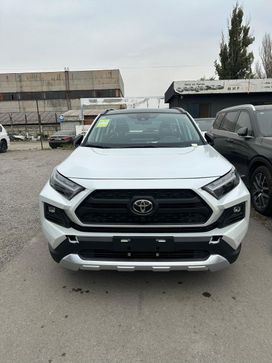Москва Toyota RAV4, 2025