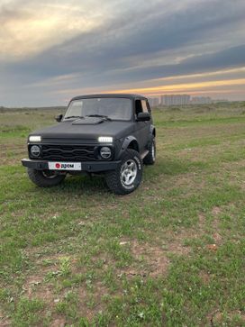  3   4x4 2121  2012 , 790000 , --