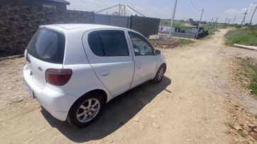  Toyota Vitz 2001 , 280000 , 