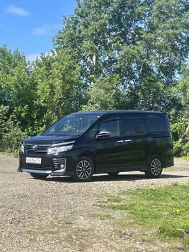    Toyota Voxy 2016 , 2400000 , 