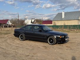  BMW 5-Series 1990 , 800000 , 