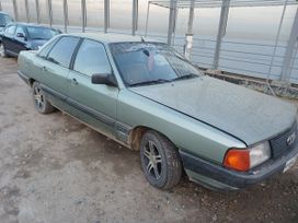  Audi 100 1983 , 210000 , 