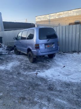    Nissan Serena 1997 , 110000 , 