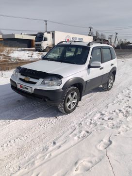 SUV   Chevrolet Niva 2015 , 800000 , 