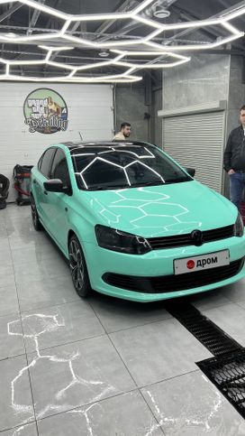  Volkswagen Polo 2013 , 840000 , 