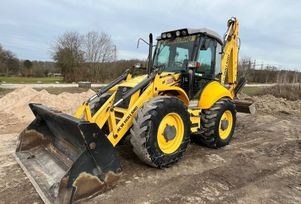 - New Holland B115-4PS 2007 , 3700000 , 