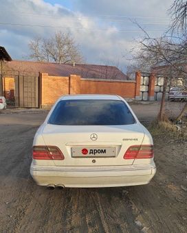  Mercedes-Benz E-Class 2000 , 700000 , 