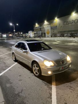  Mercedes-Benz C-Class 2005 , 800000 , 