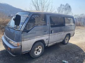    Nissan Caravan 1995 , 120000 , 