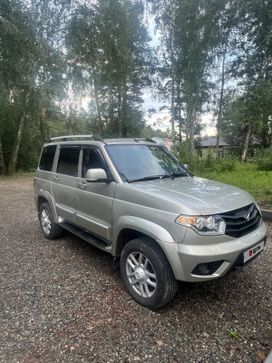 SUV     2015 , 800000 , 