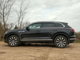 SUV   Volkswagen Touareg 2020 , 5700000 , 