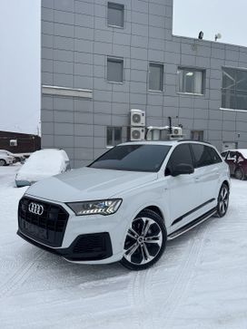 SUV   Audi Q7 2023 , 12880000 , 