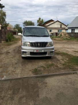    Toyota Grand Hiace 2001 , 1500000 , 