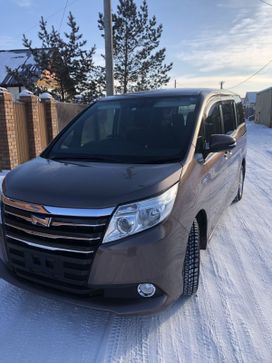    Toyota Noah 2014 , 2100000 , 