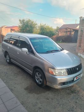    Nissan Bassara 2002 , 590000 , 