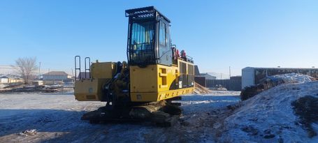   Caterpillar 385C 2011 , 35000000 , 