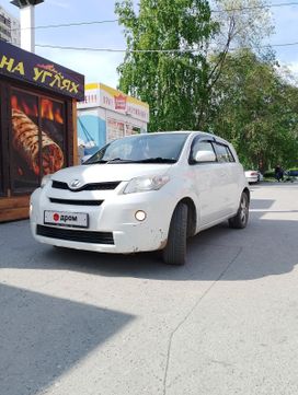  Toyota ist 2011 , 950000 , 
