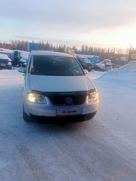    Volkswagen Touran 2004 , 530000 , 