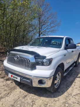  Toyota Tundra 2010 , 3200000 , 