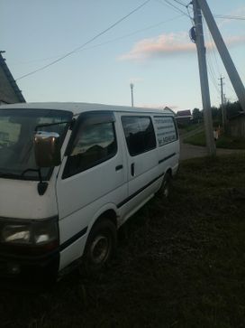    Toyota Regius Ace 2001 , 250000 , -