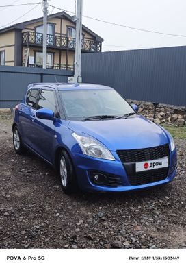  Suzuki Swift 2010 , 700000 , 