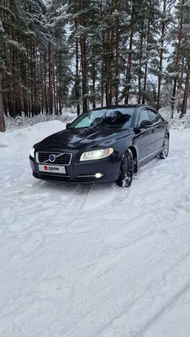  Volvo S80 2011 , 1100000 , 