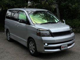    Toyota Voxy 2006 , 850000 , 