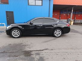  Nissan Fuga 2011 , 850000 , 