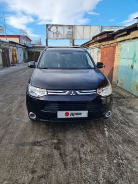 SUV   Mitsubishi Outlander 2013 , 1700000 , 