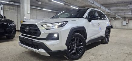 SUV   Toyota RAV4 2023 , 3690000 , 