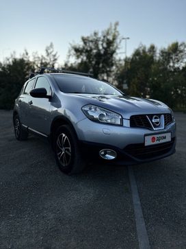 SUV   Nissan Qashqai 2013 , 900000 , 