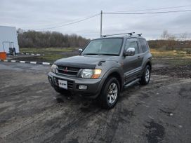  3  Mitsubishi Pajero 2000 , 1150000 ,  