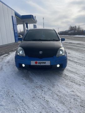  3  Toyota Vitz 2003 , 529000 , 