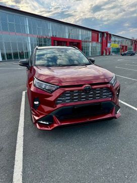 SUV   Toyota RAV4 2020 , 3300000 , 