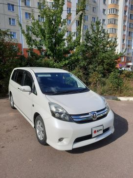    Toyota Isis 2011 , 1350000 , 
