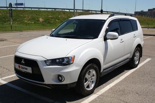 SUV   Mitsubishi Outlander 2011 , 1295000 , 
