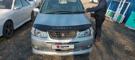    Nissan Liberty 2000 , 400000 , 