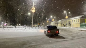   2106 1989 , 170000 ,  