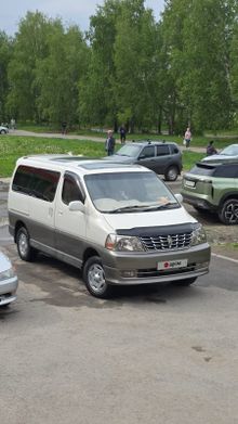  Grand Hiace, 2002