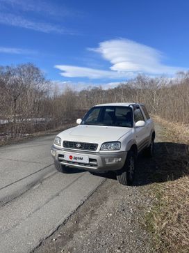  3  Toyota RAV4 1998 , 690000 , -