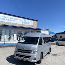    Toyota Hiace 2011 , 1950000 , 