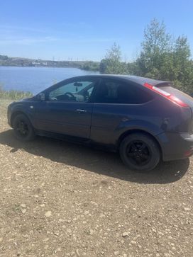  3  Ford Focus 2006 , 250000 , 