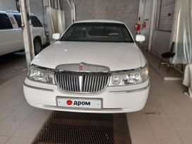  Lincoln Town Car 2000 , 390000 , 