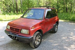  3  Suzuki Escudo 1995 , 259900 , 