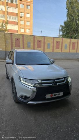 SUV   Mitsubishi Outlander 2016 , 1950000 , -